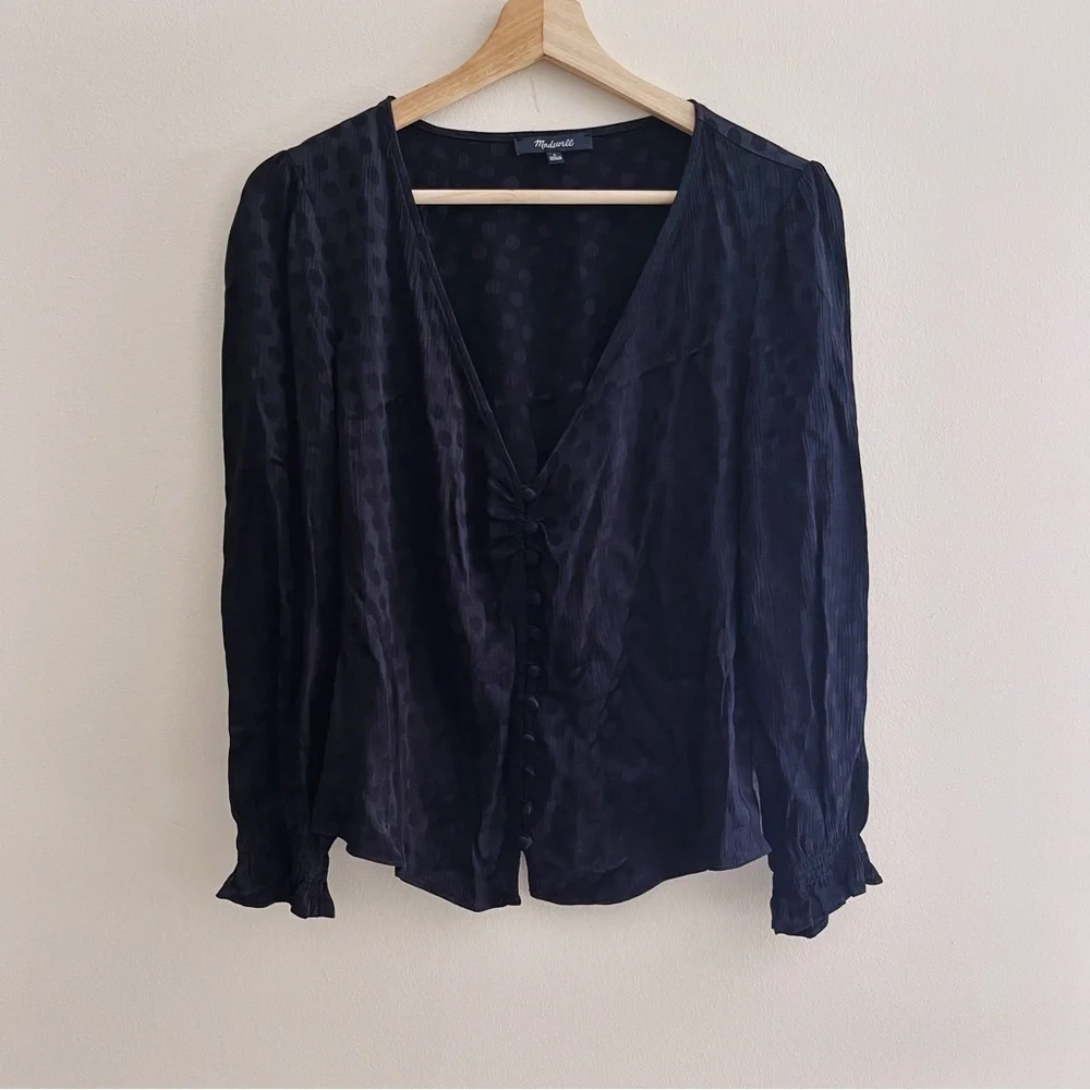Madewell Smocked Sleeve Daylight Top in Woven Dot - Picture 3 of 11